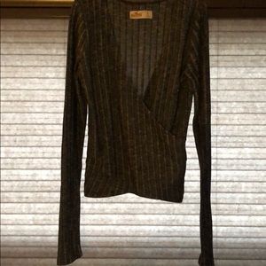 Low cut crop shirt from Hollister